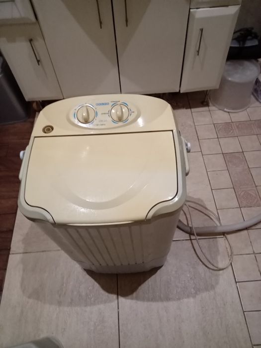 Пральна машина полуавтомат