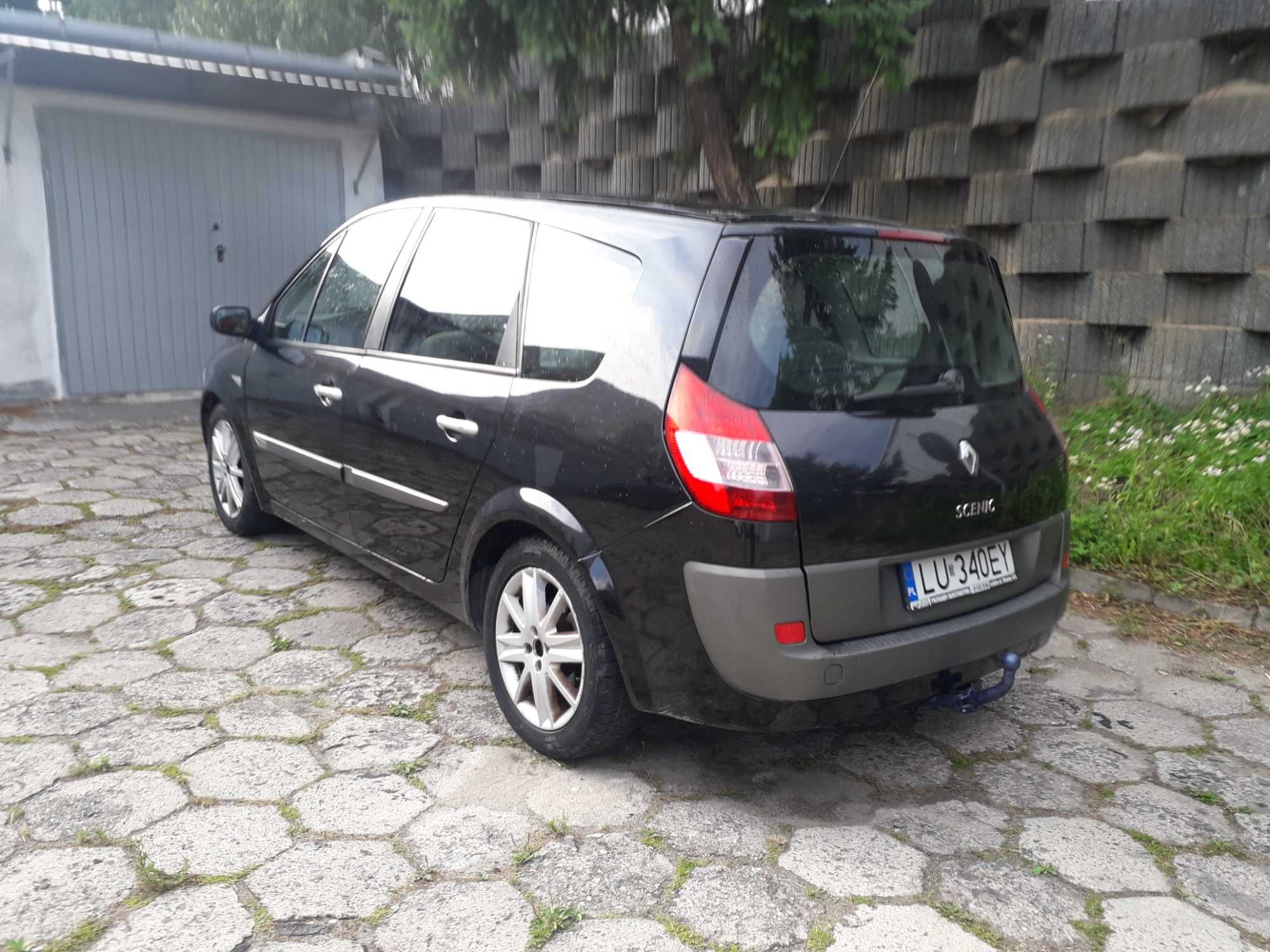 Renault scenic rok 2005,7 osobowy,hak.