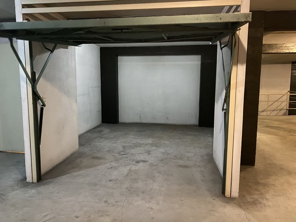 Arrendo garagem Braga zona Makro
