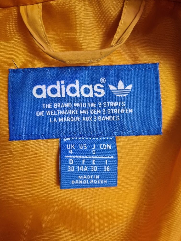 Куртка Adidas  S