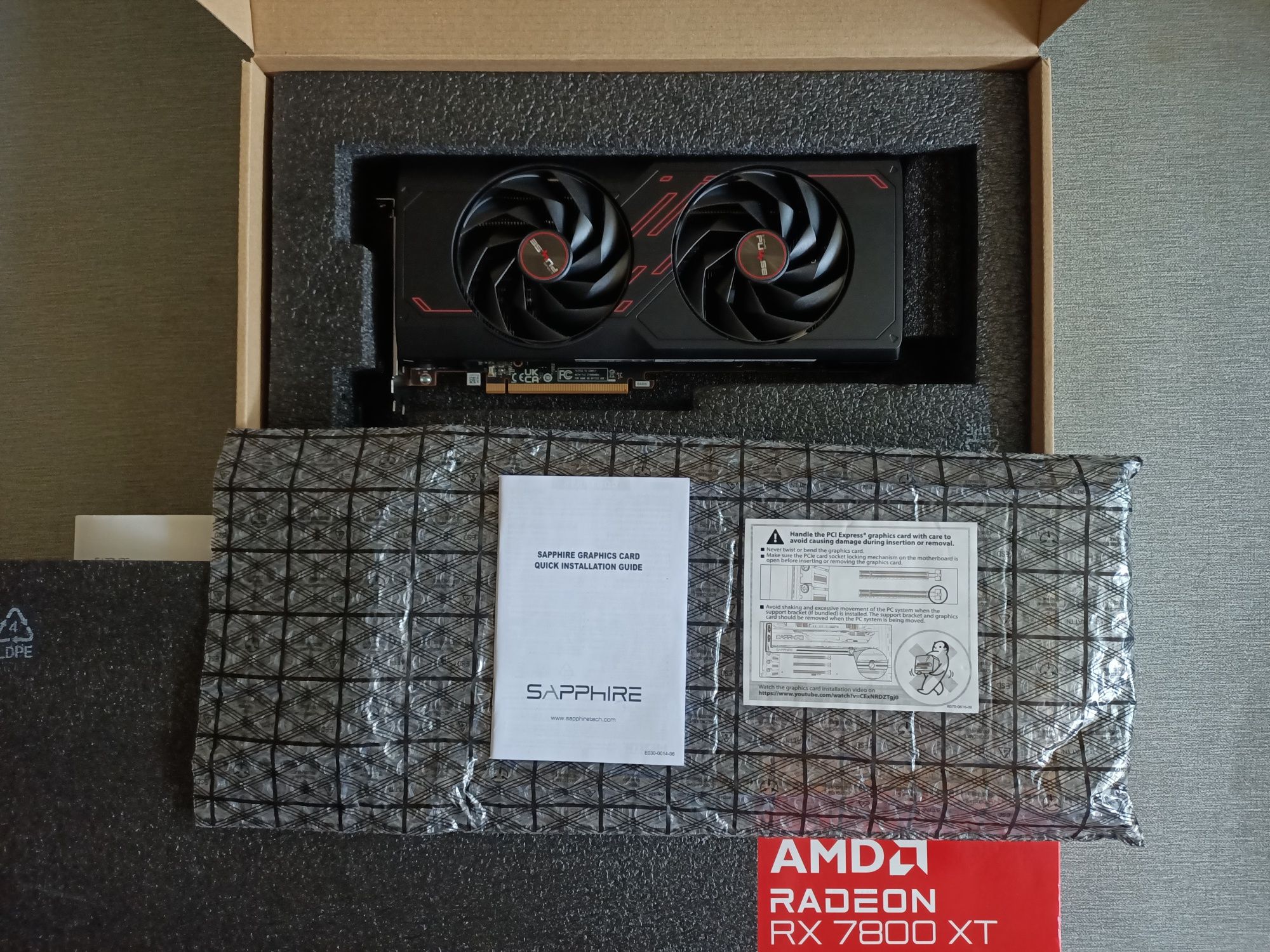 AMD Radeon RX7800XT 16GB