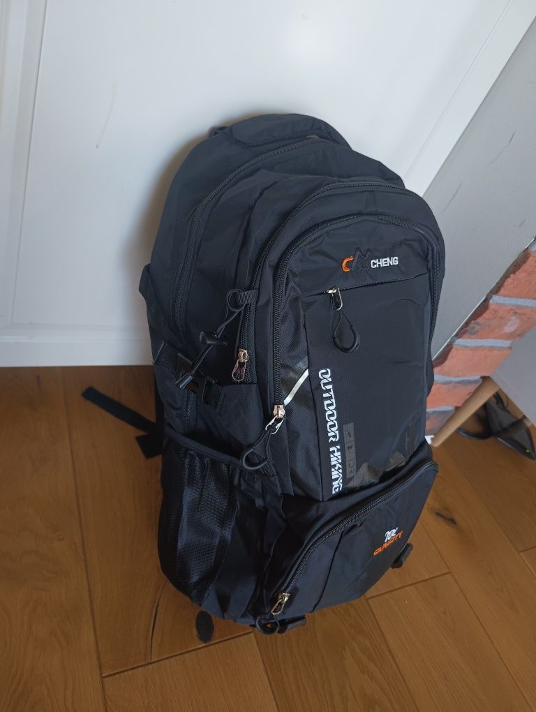 Plecak turystyczny, trekkingowy 70L, sportowy, w góry,lekki, mocny