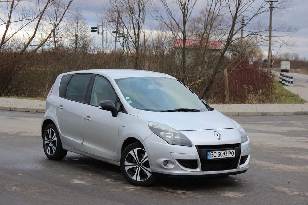 Рено Renault Scenic 3 1.9 Bose Edition