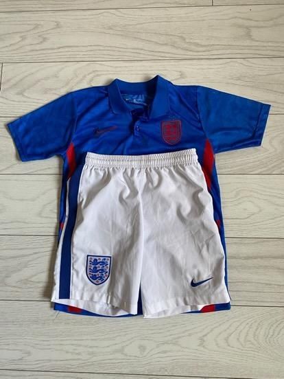 Футбольна форма nike 137-147 см зросту 10-12 років