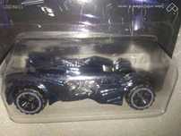 Die-cast Carro 2014 hot wheels batman : arkham knigth batmobile Selado