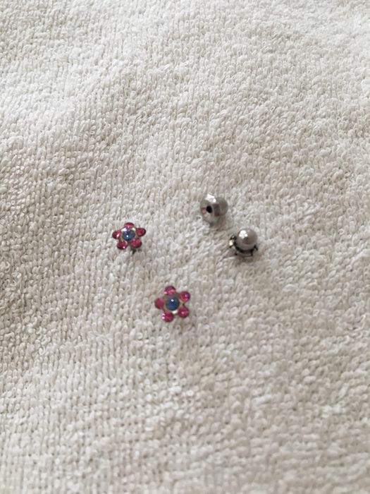 Титанові сережки для пірсингу