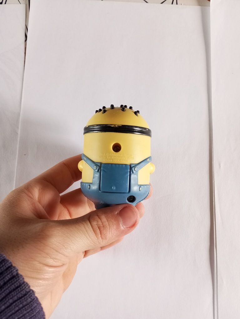 Boneco Minion MacDonald
