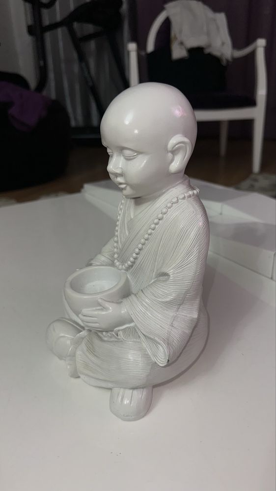 buda branco pequeno