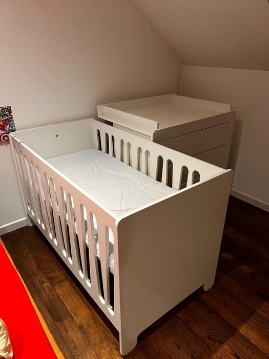 Zestaw mebli dziecięcych 140x70 + materac Pinio Moon