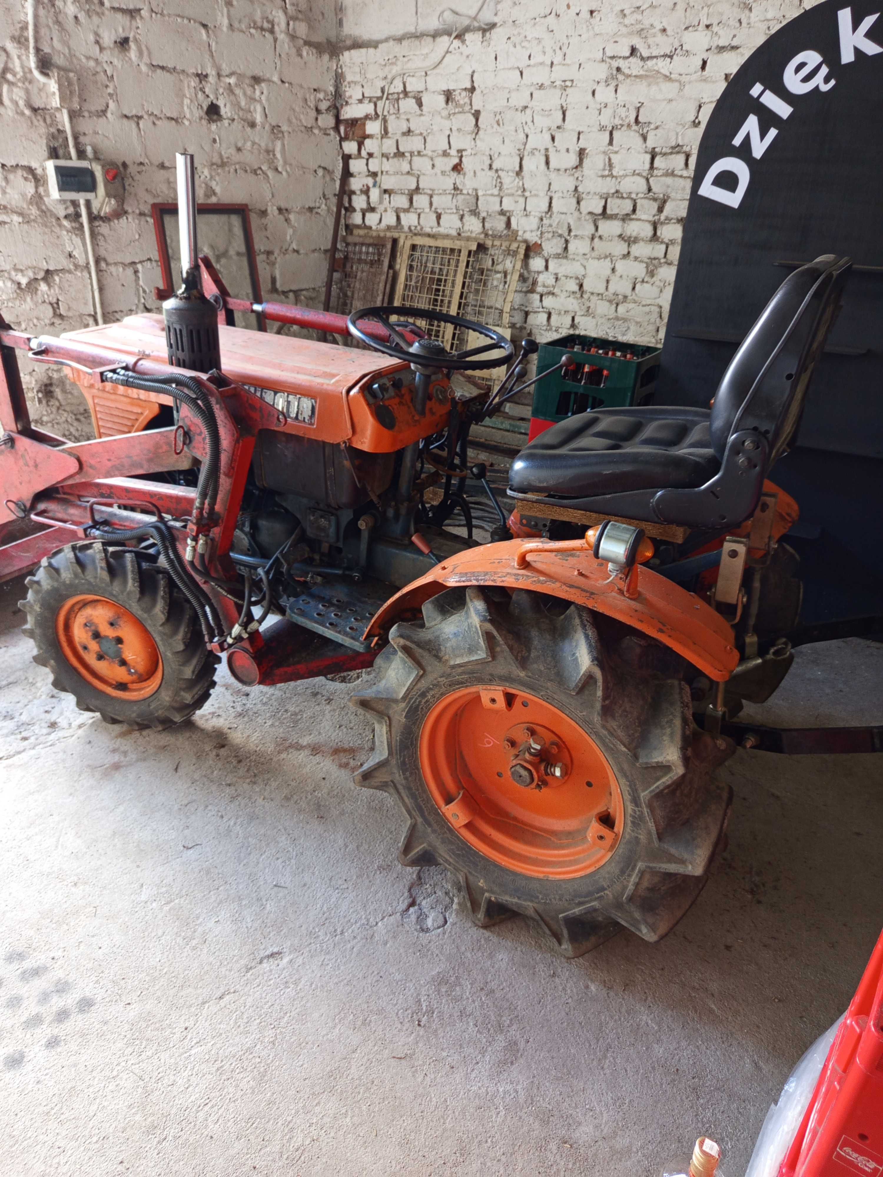 Kubota ciągnik B7001 4x4 tur