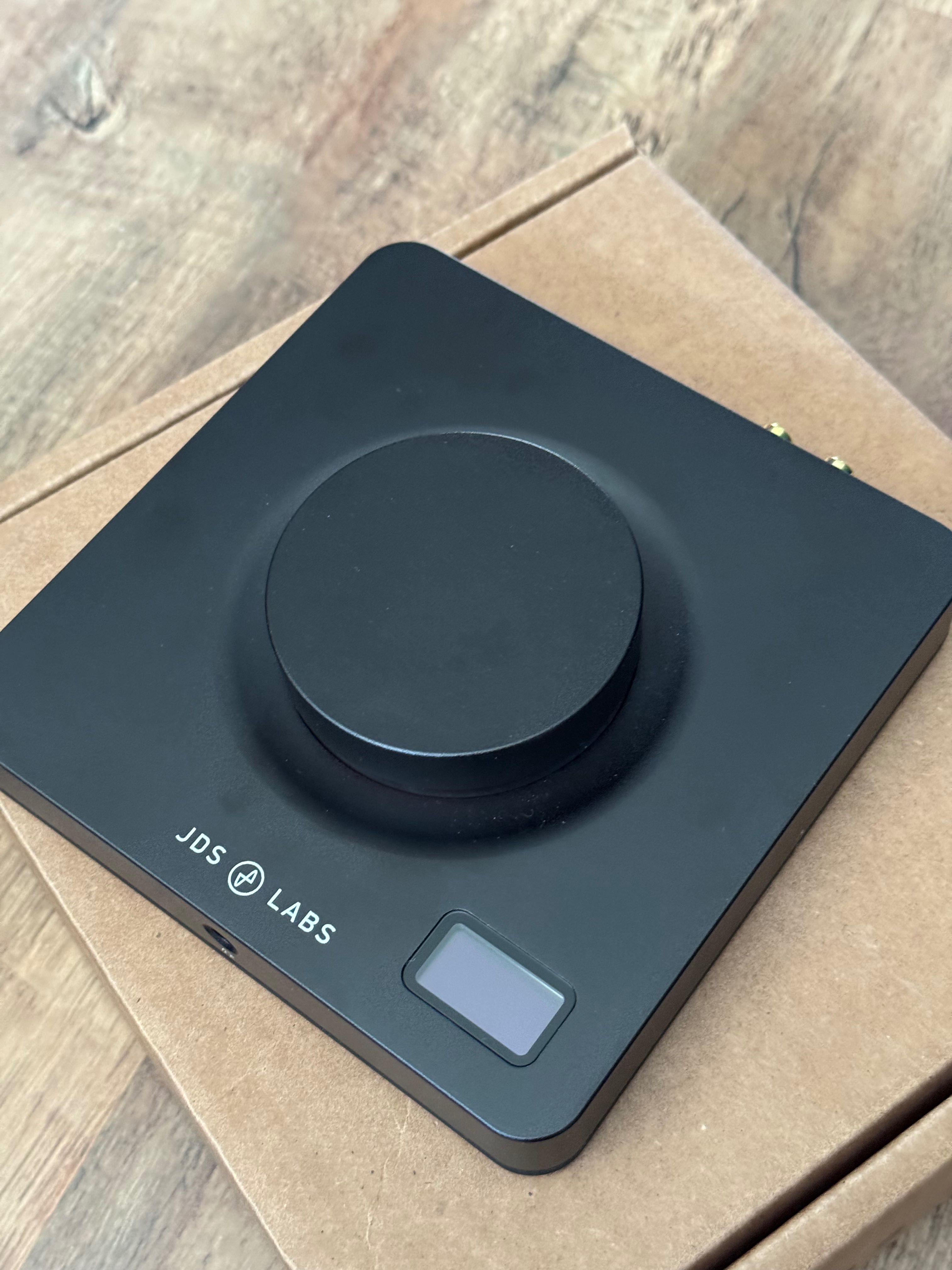 JDS Labs Element III MkII Boosted - wzmacniacz słuchawkowy DAC