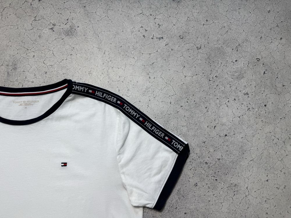 Мужская Футболка Tommy Hilfiger С Лампасами Оригинал Размер M