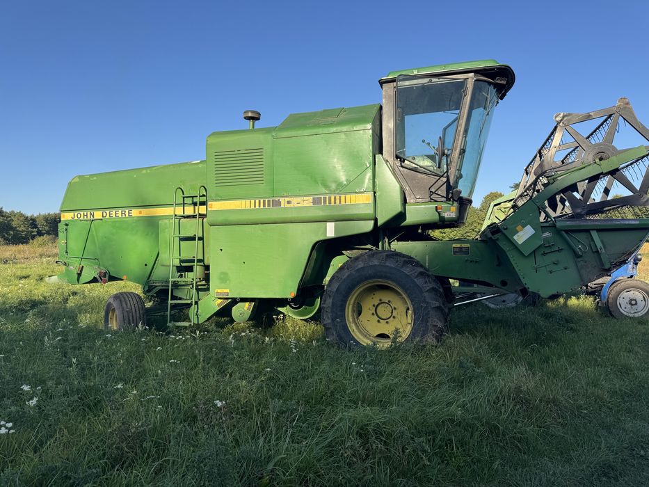 Продам комбайн джон дір 1052 3 м жатка