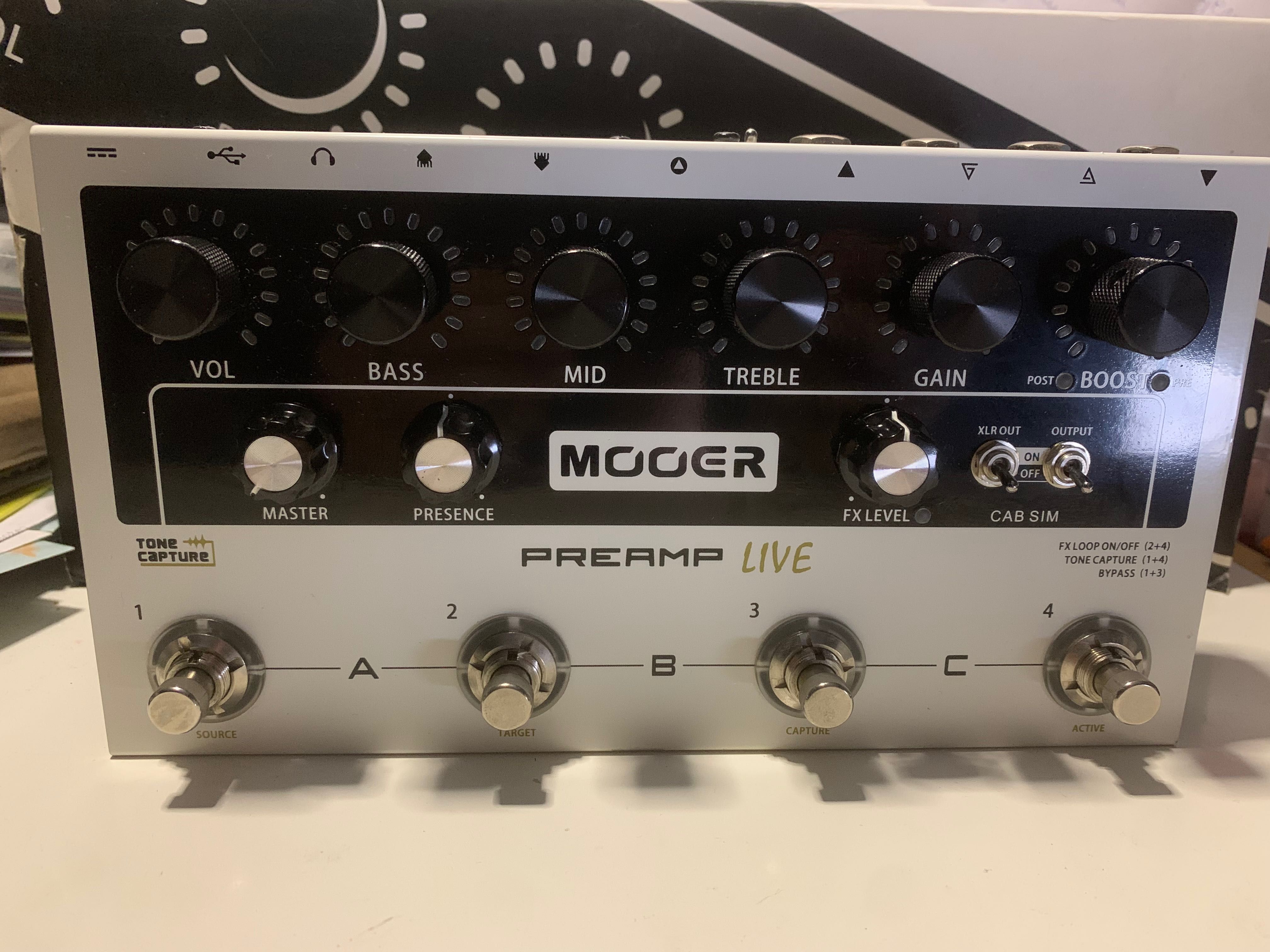 Mooer Preamp LIve