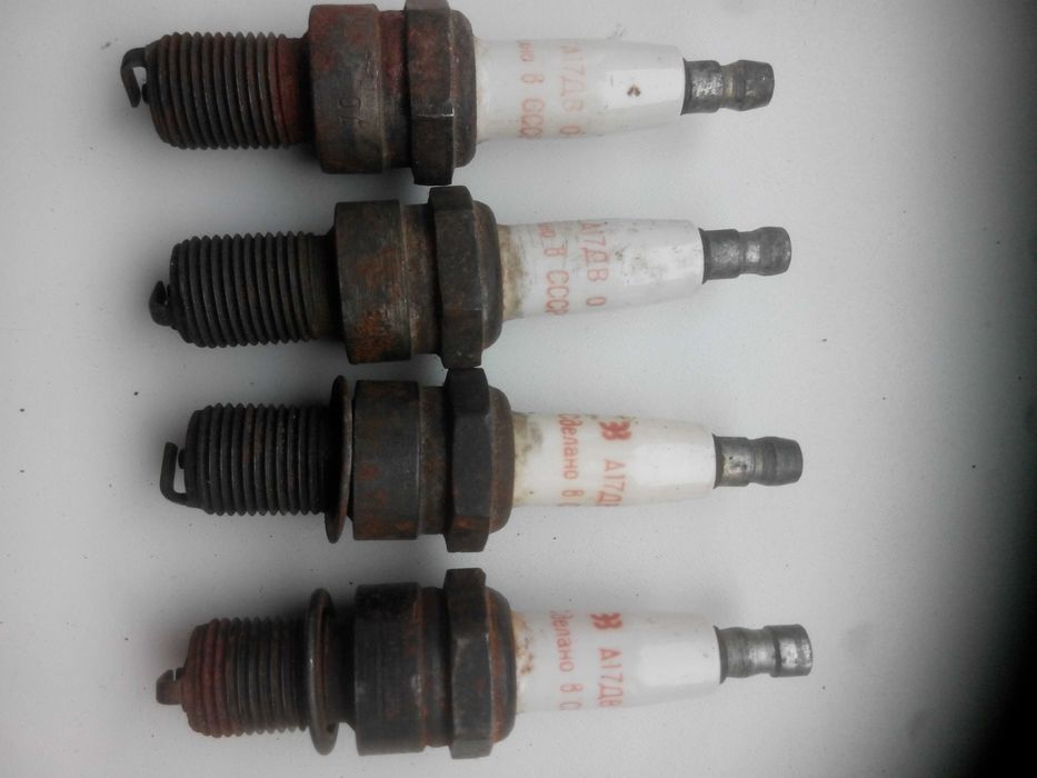 Свеча зажигания А17ДВ СССР