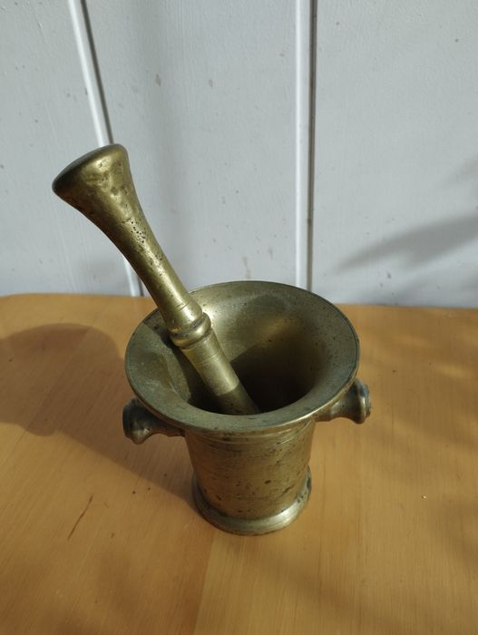 Moździerz mosiężny