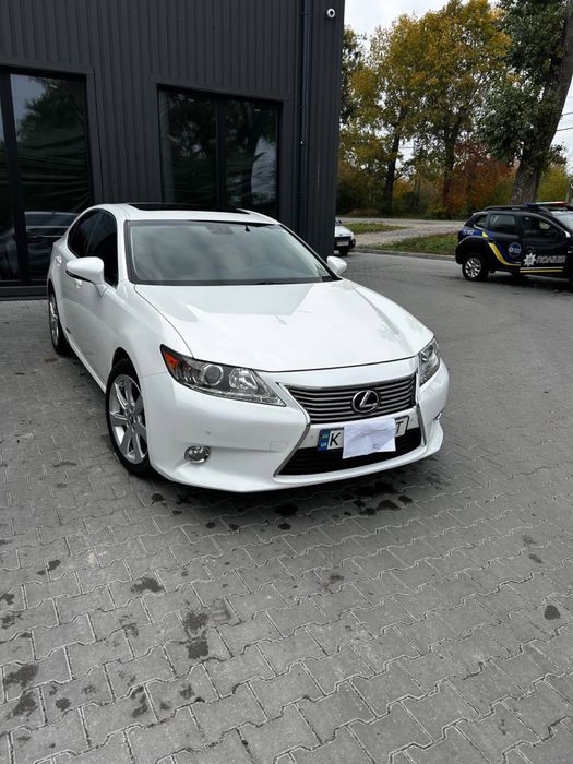Lexus ES -300 гарний стан