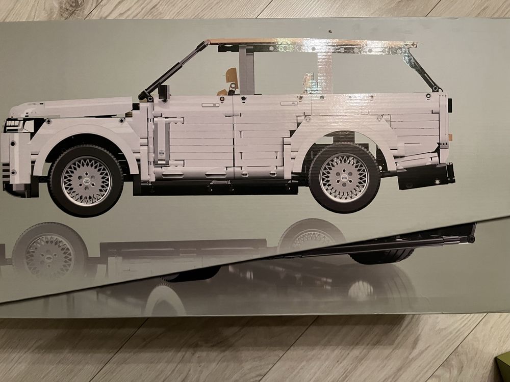 Конструтор Lego Range Rover(3180 деталей) 1:8 Маштаб