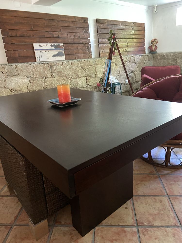 Mesa de Madeira Maciça Extensível