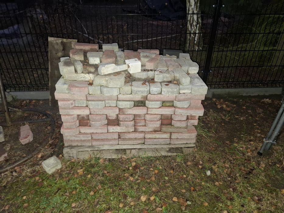 Kostka brukowa z demontazu