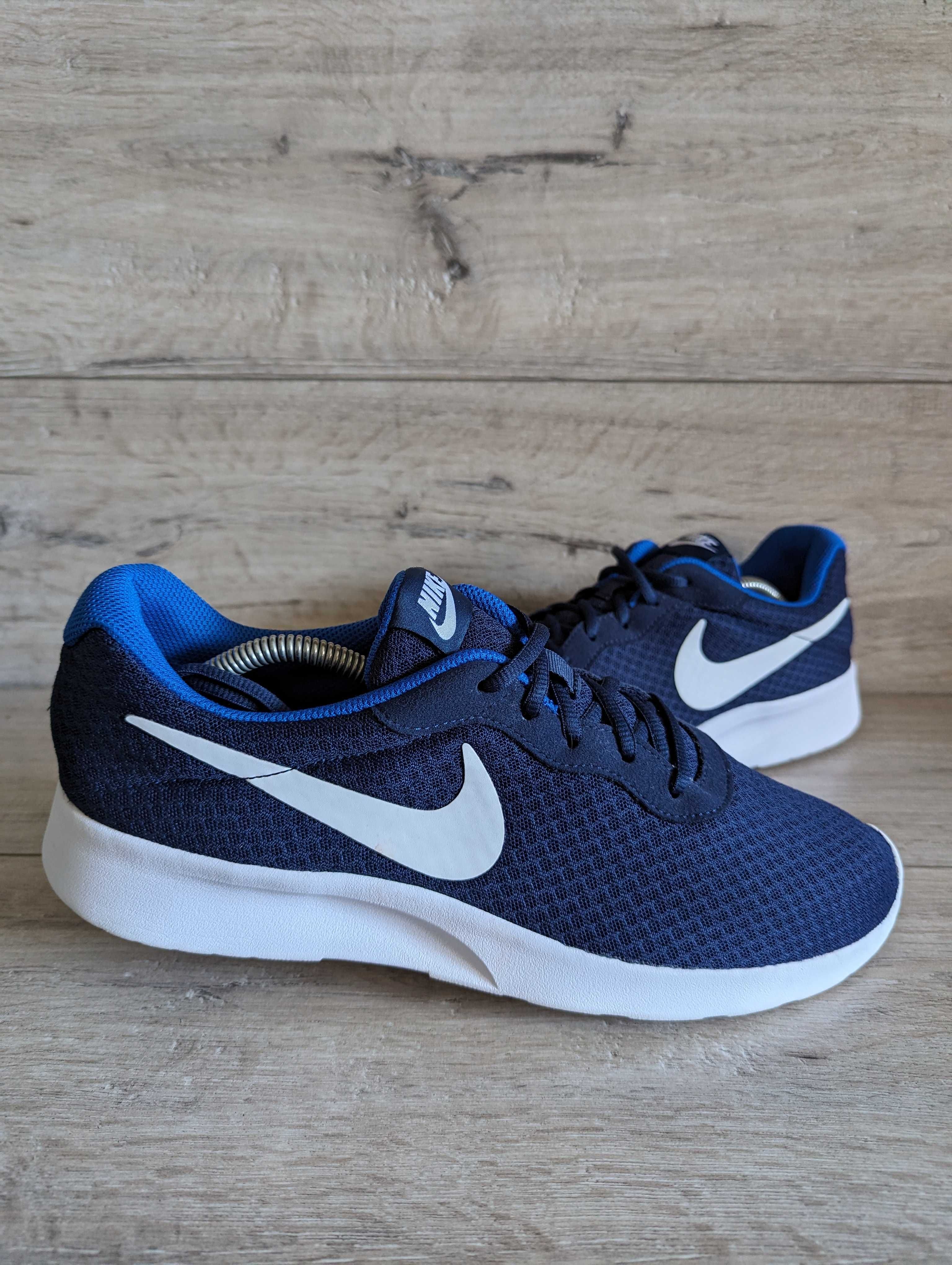 Кроссовки б/у Найк Nike Tanjun 45 р 29 см