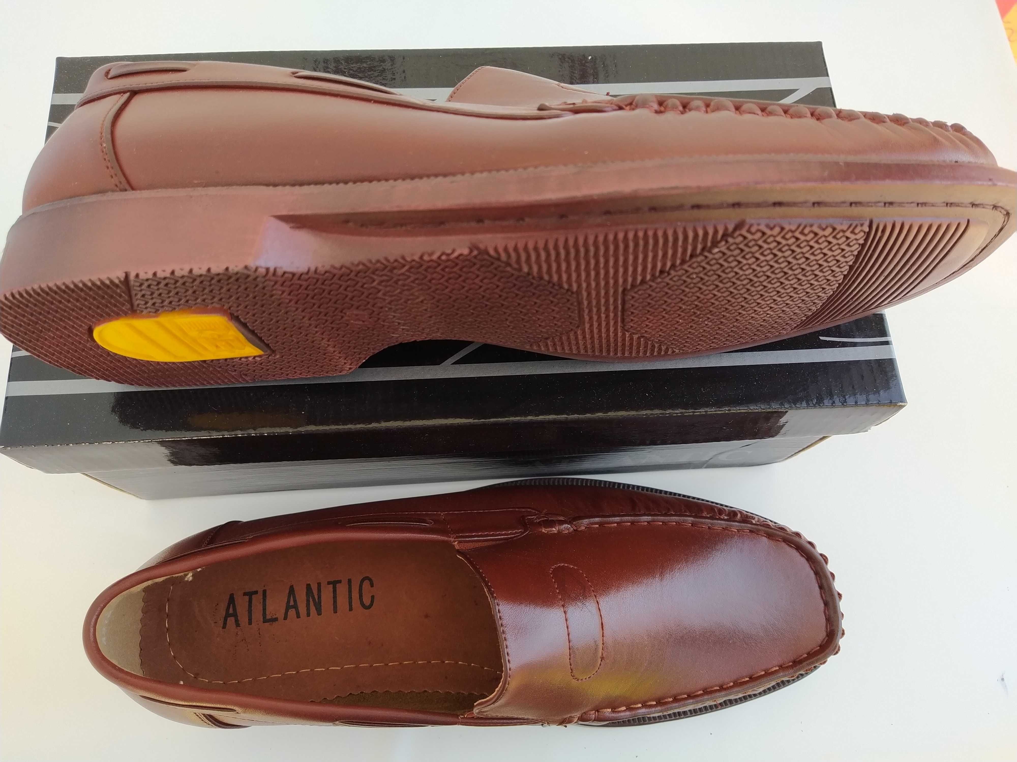 Sapatos novos 42 castanho claro marca Atlantic