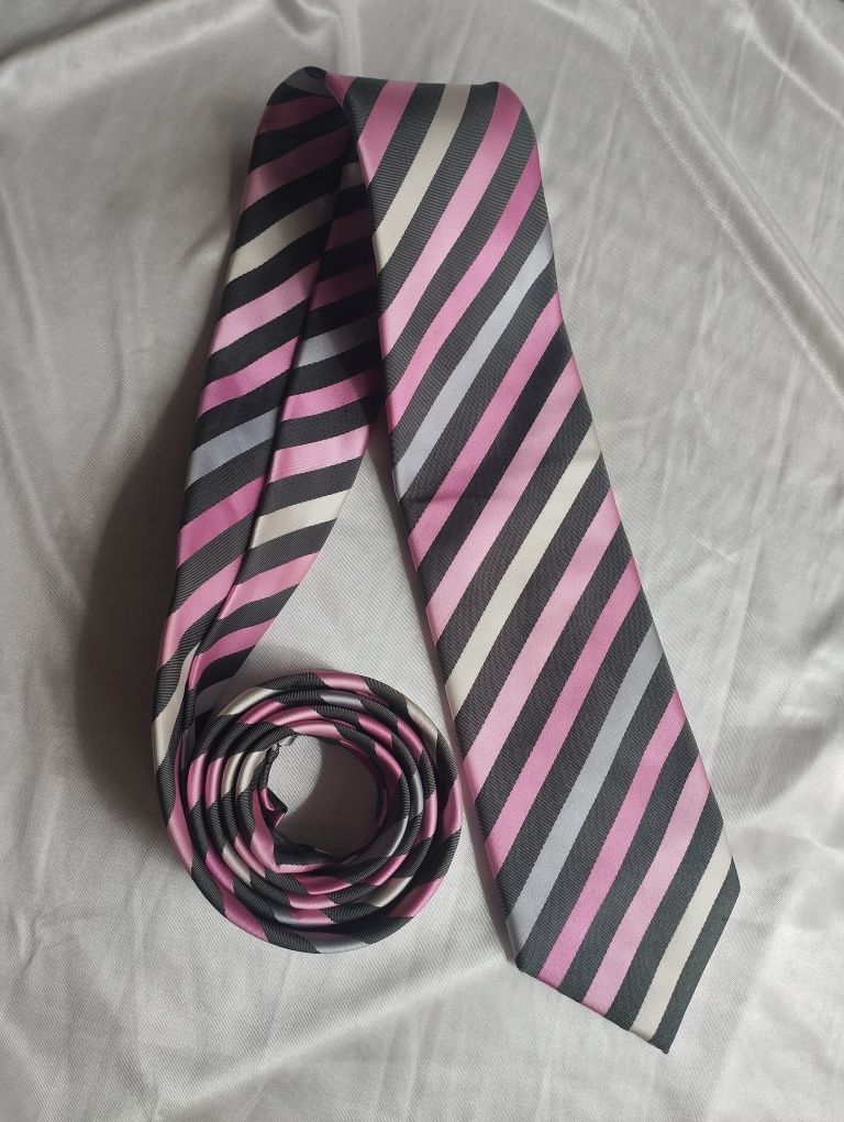 Elegancki męski krawat w paski różowo-szare