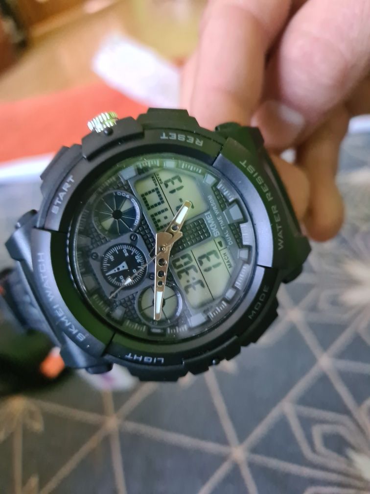 Zegarek SKMEI solidny przyjemnie wykonany jak G-shock