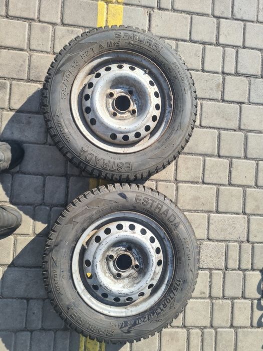 Колеса ланос R13 резина зима в хорошем состоянии  2019год