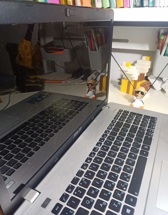 Ноутбук ASUS, Intel i7, 8ГБ DDR3, SSD 500GB