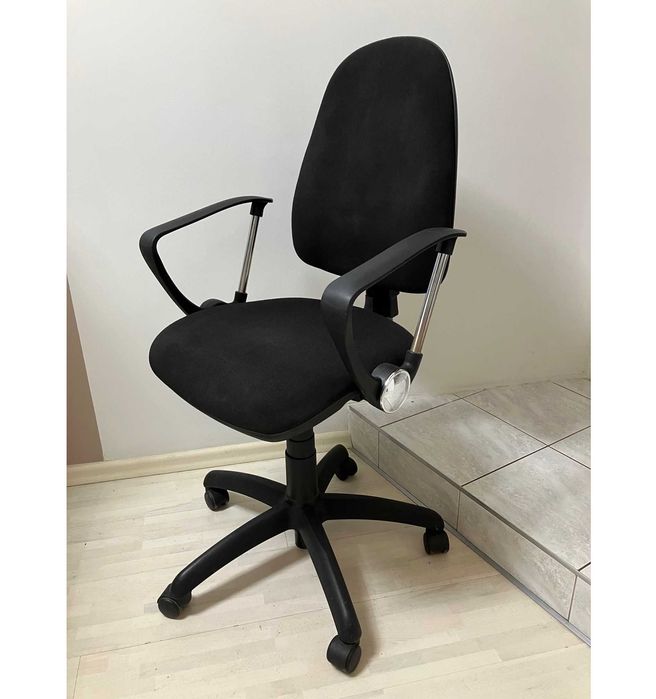 Obrotowe Krzesło Biurowe Regulowane Fotel z Podłokietnikami Ideał