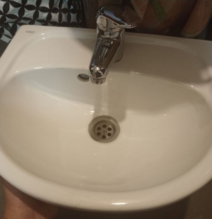 Umywalka z baterią i syfonem KOŁO 40cm