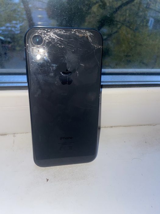iPhone xr на запчастини