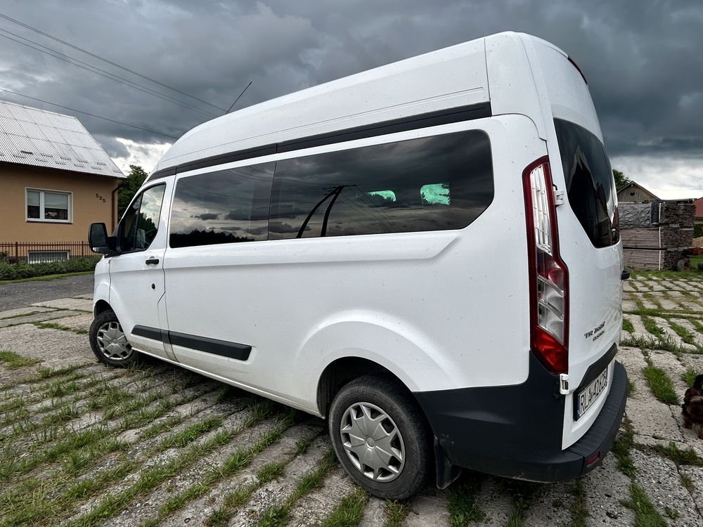 Ford Transit Custom 2,2 l 9 osobowy