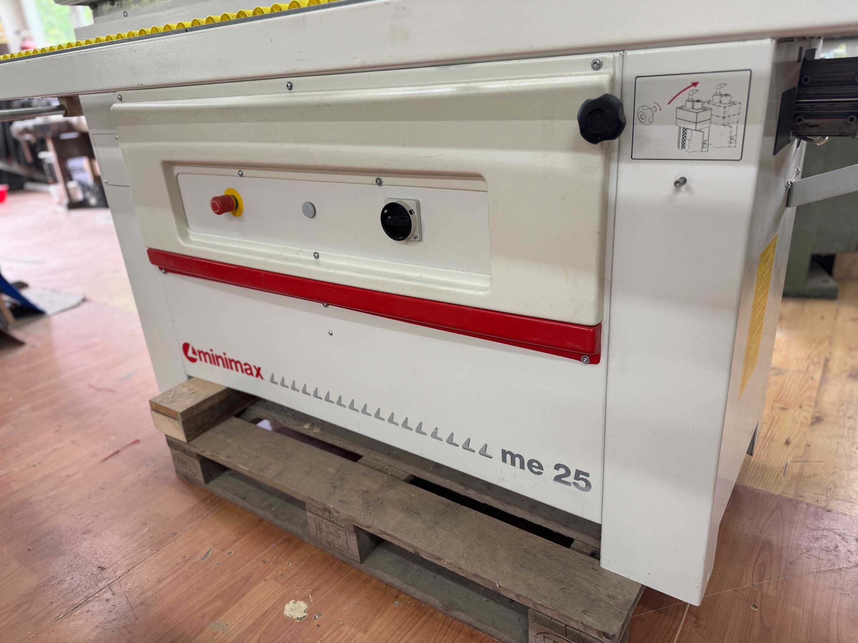 Okleiniarka SCM Minimax ME 25