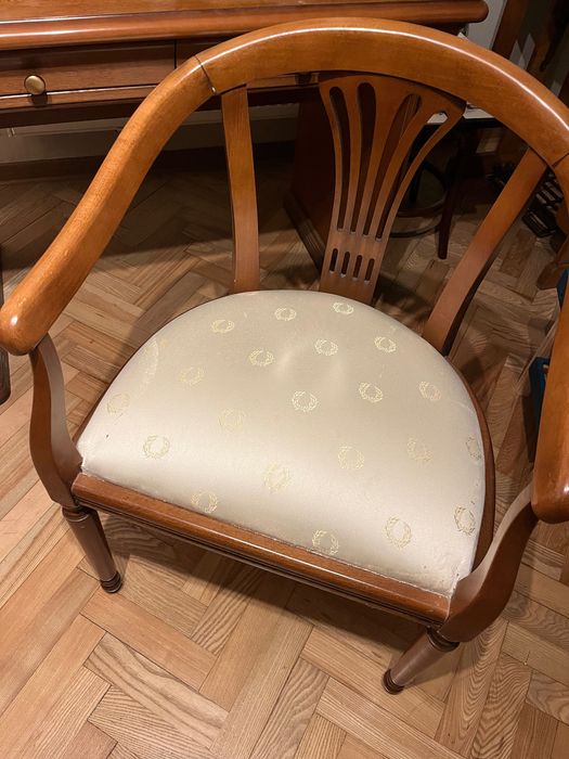Zestaw mebli włoskich „Made in Italy” – komoda, biurko, krzesło