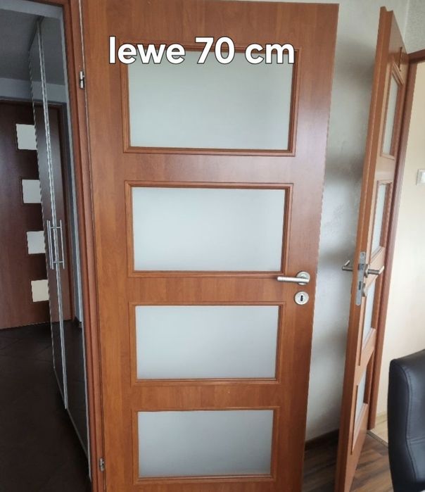 Drzwi wewnętrzne pokojowe przeszklone oscieznica kłamka