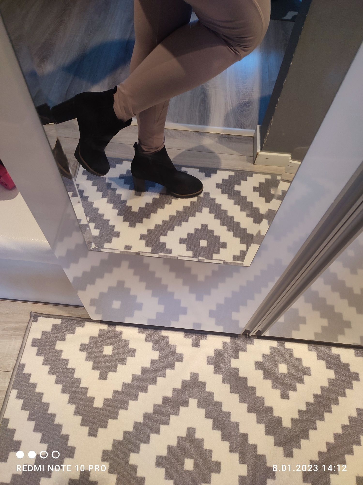 Buty botki na słupku traper koturn platforma greaceland Deichmann 40