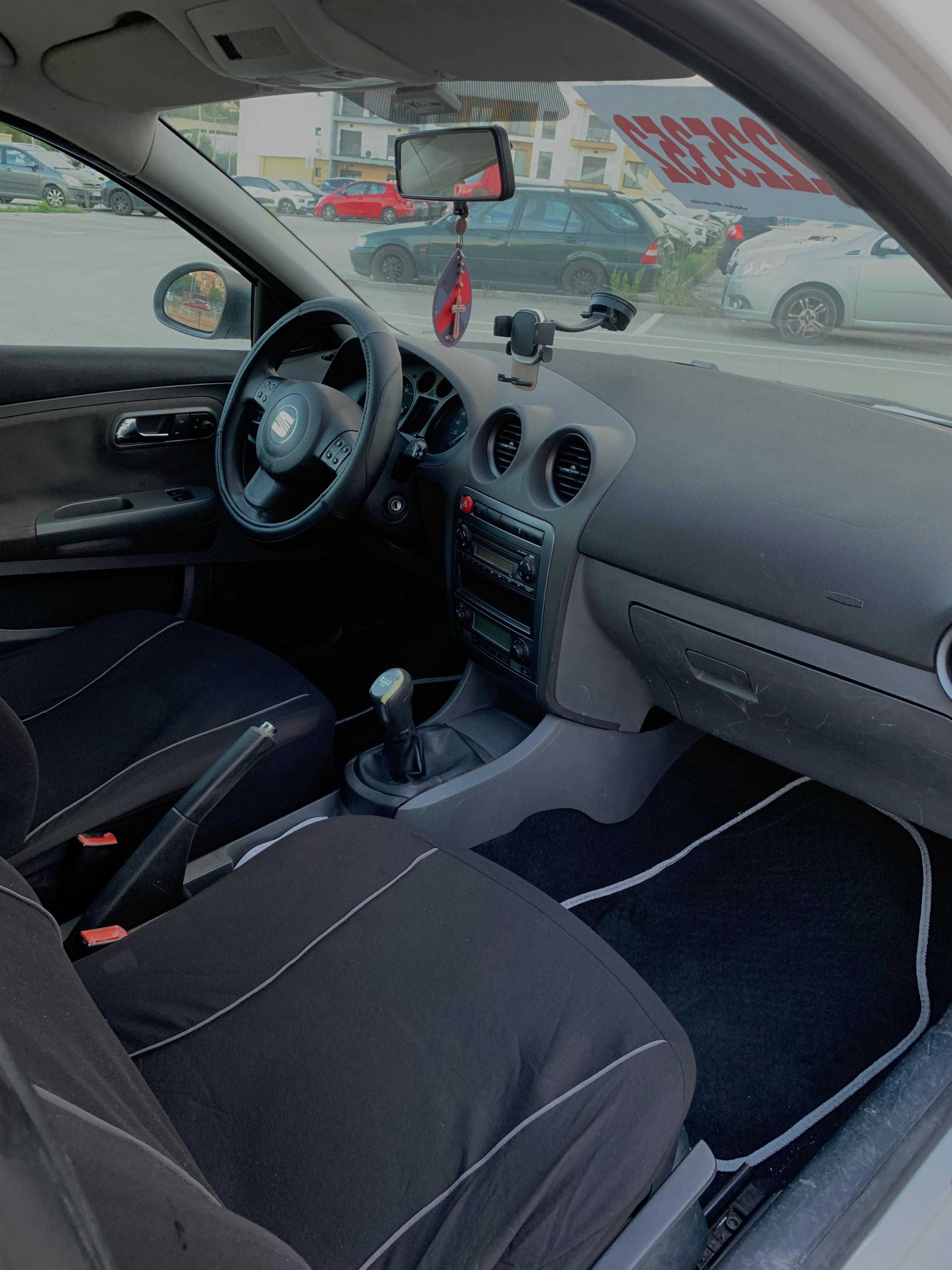 SEAT Ibiza 1.2 12v - 2007 - Gasolina – Revisado e Pronto a Circular