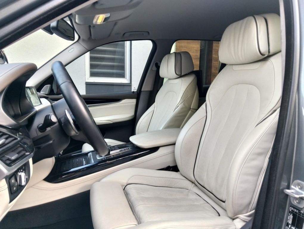 Продам BMW X5 F15