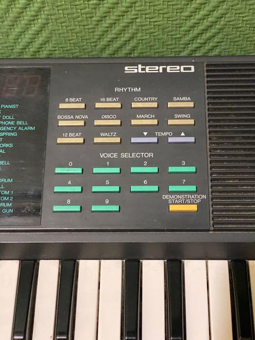 Yamaha PSS-270 — вінтажний синтезатор із 80-х