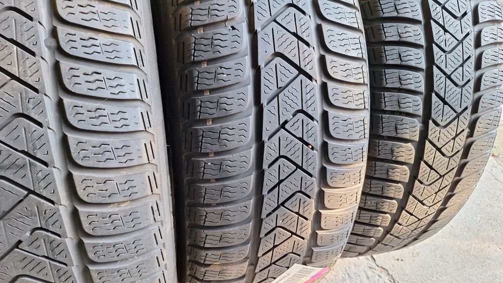 215/60R16 PIRELLI 4 зимові шини (протектор 6.50мм 2шт)