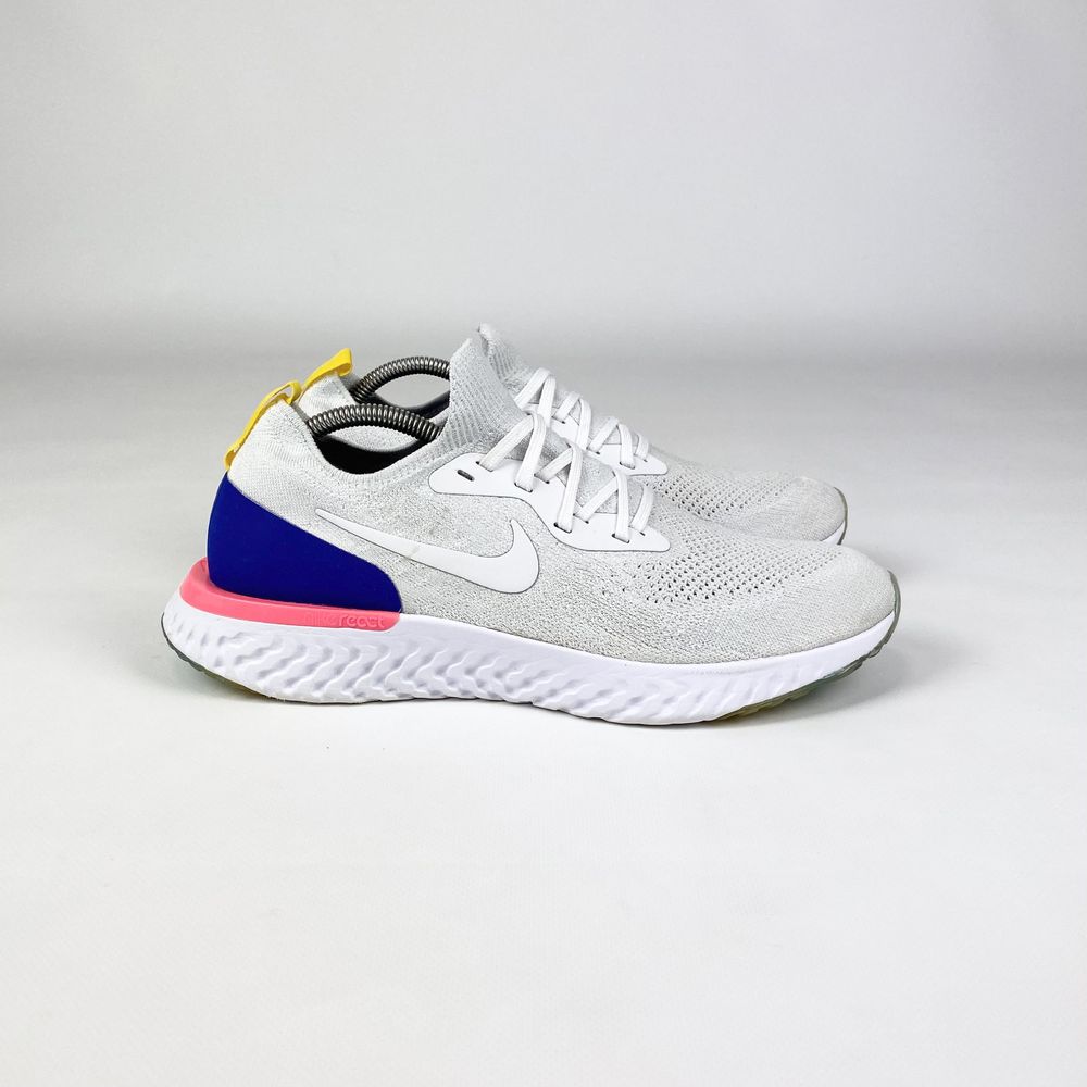 Кросівки Nike Epic React Flyknit AQ0067-101 оригінал р 42 / 27 см білі