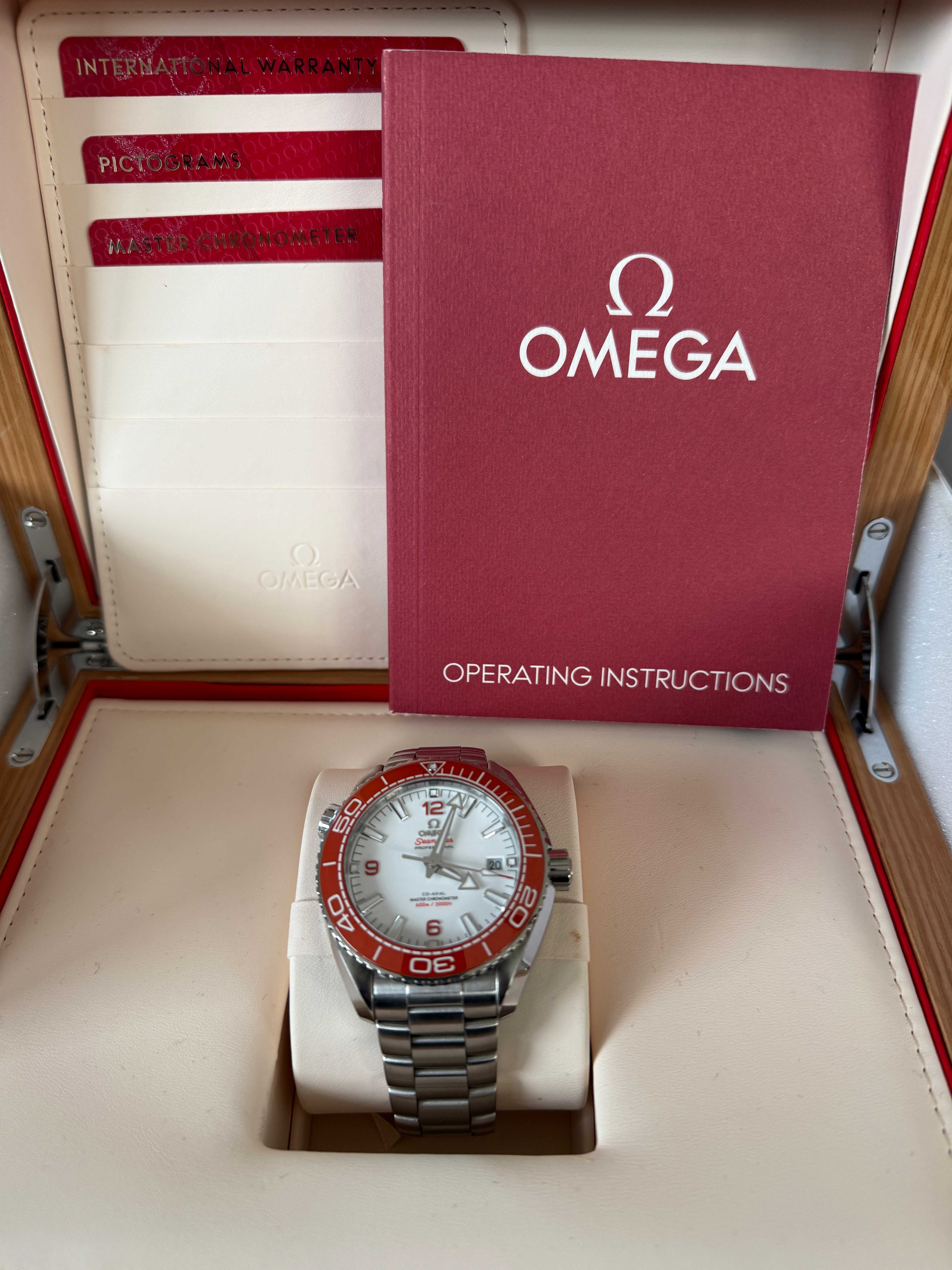 Omega Seamaster Planet Ocean  / 2022