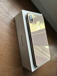 Złoty i nieskromny iPhone XS max 256Gb