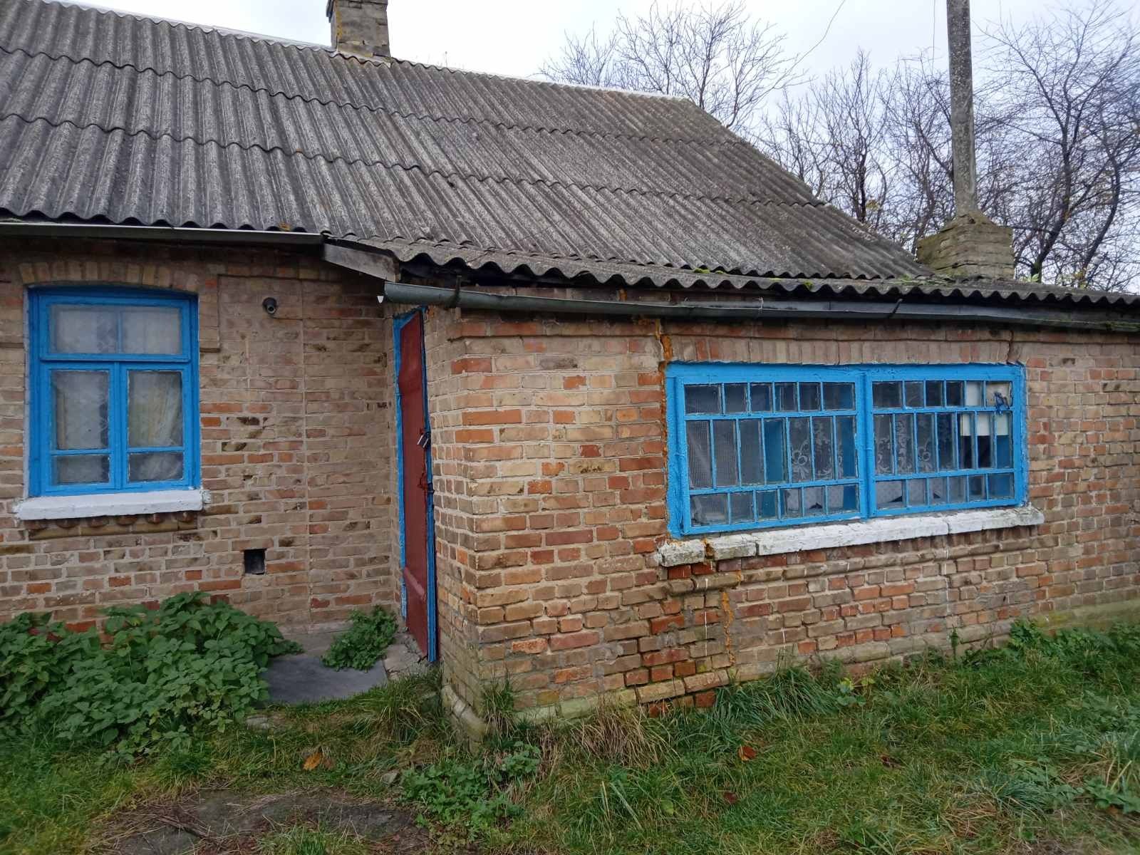 Продам півбудинка в селі Гаразджа