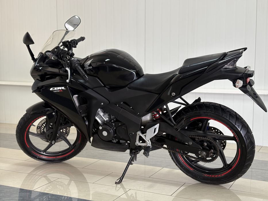 Honda Cbr 125 #Kat B A1 #Black #Piękna #5 sztuk cbr na miejscu