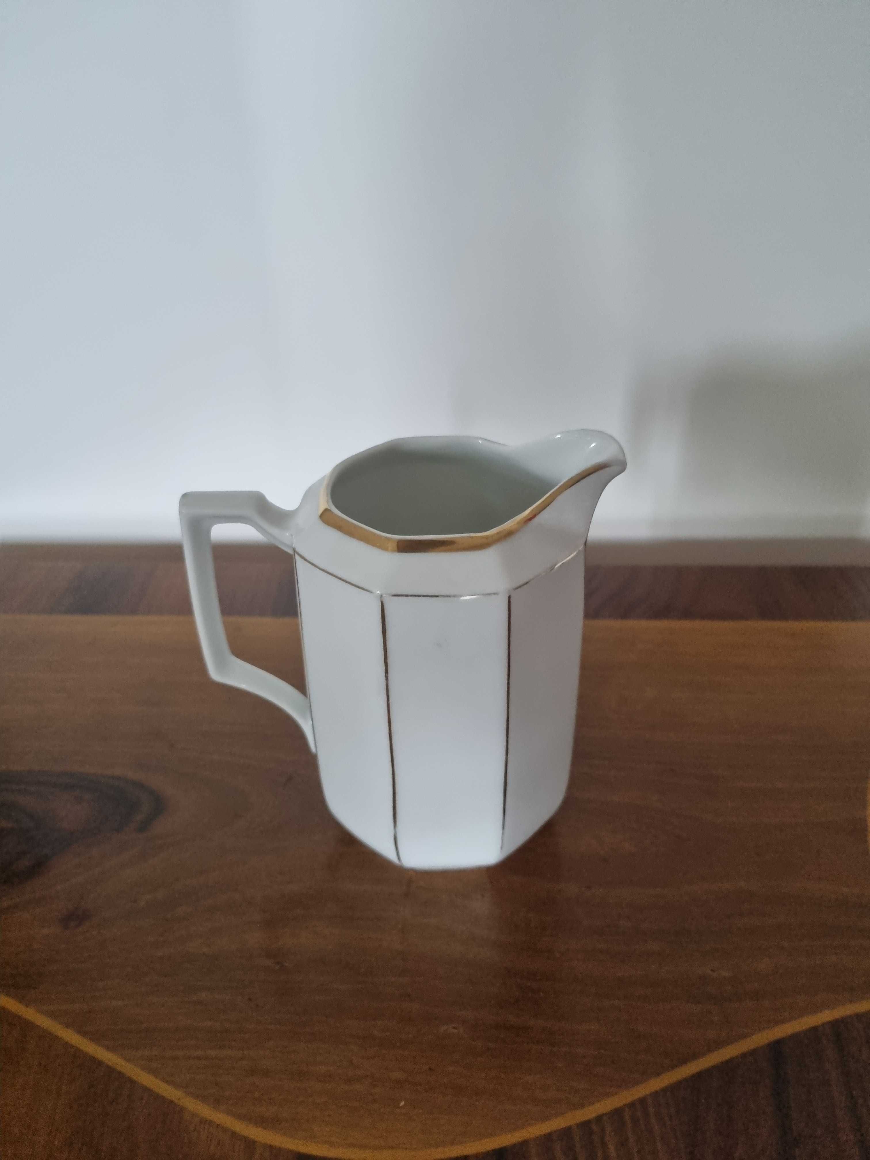 Stary Ciekawy Porcelanowy Mlecznik