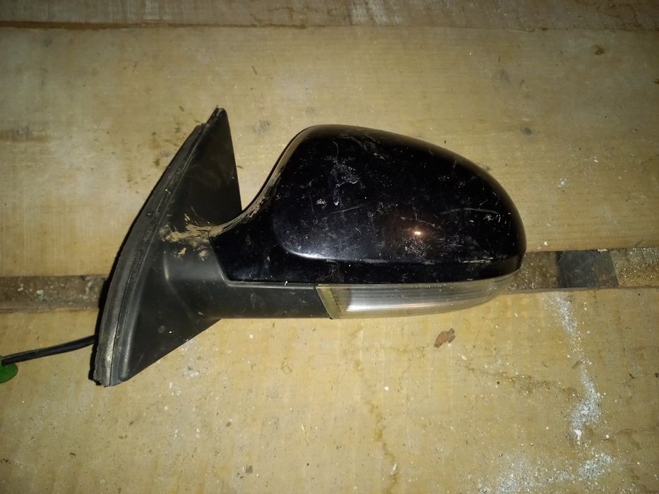 Зеркало (ліве) passat b6