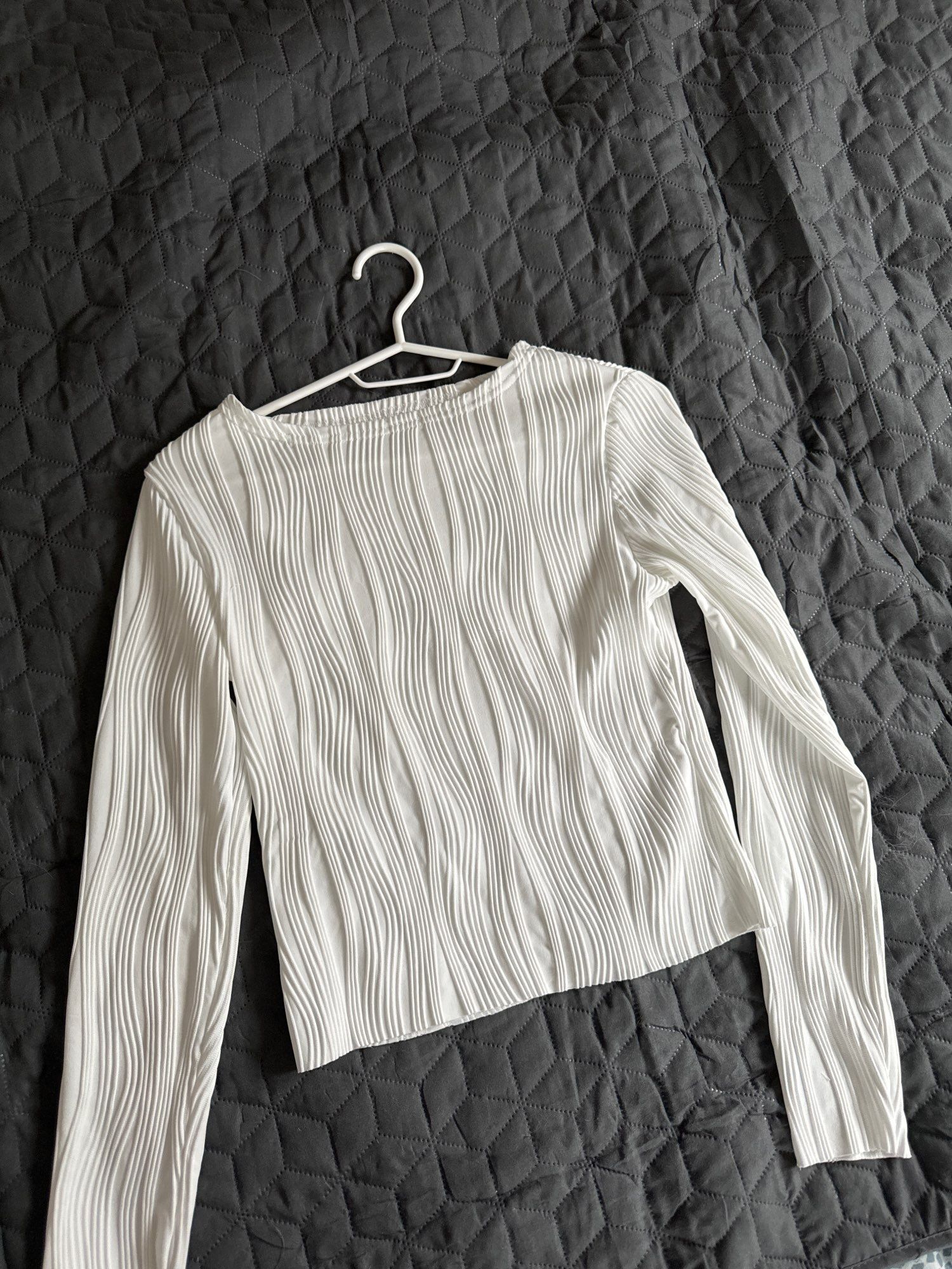 Топ білий з узором лонгслів  блуза кофта Zara